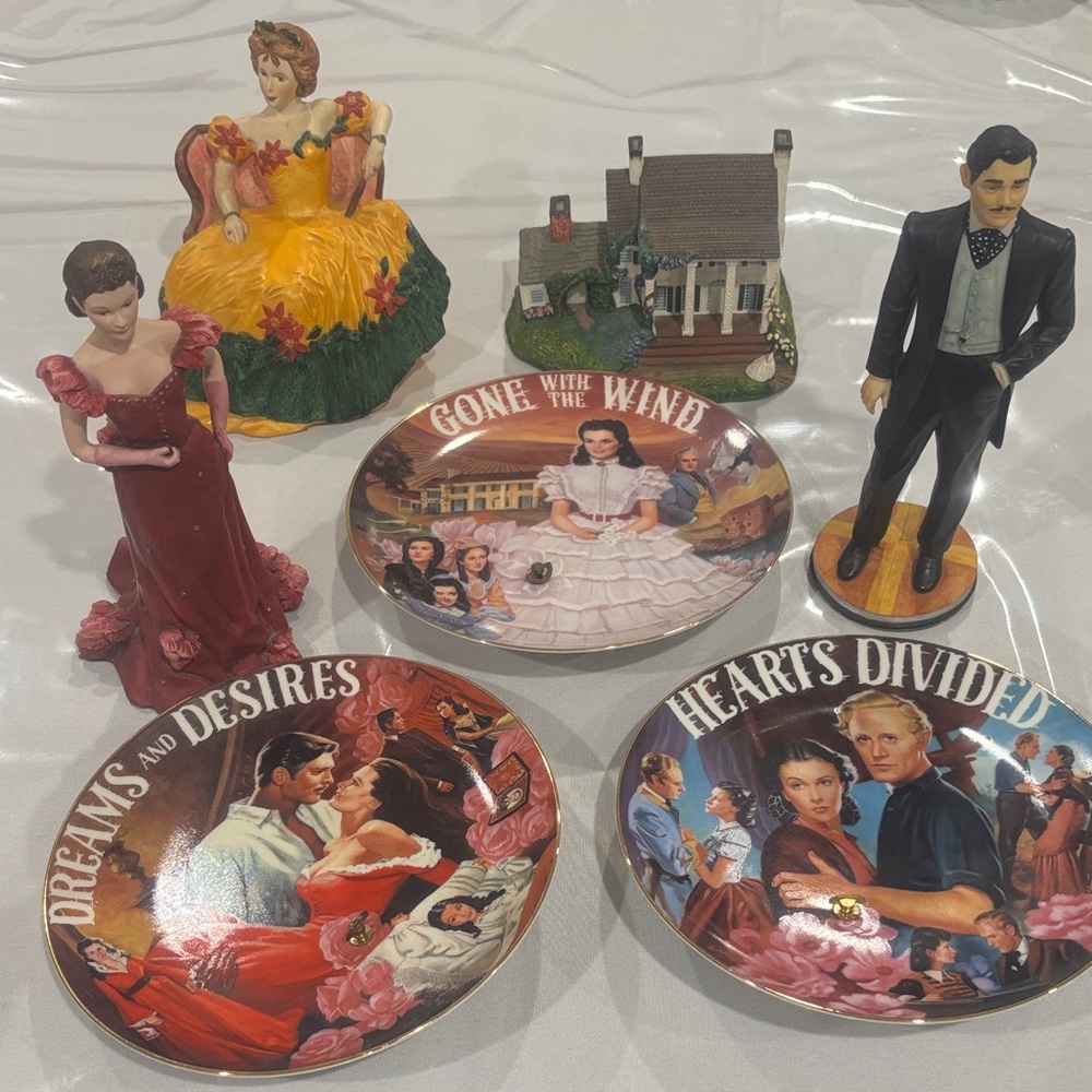 Gone with the Wind Collectible music Plate Set and more.